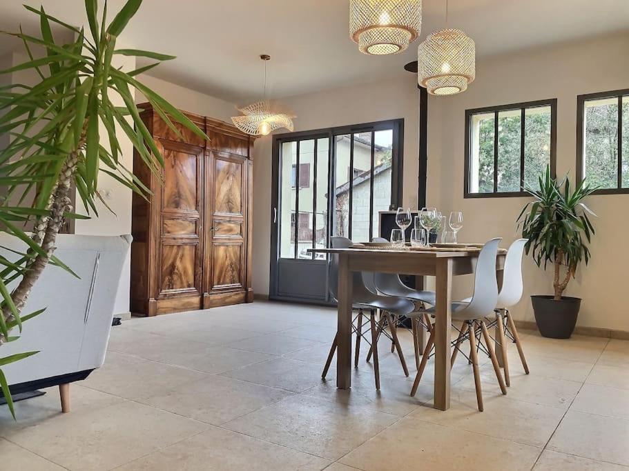 Charme Et Quietude Au Coeur Du Quartier Tiret Villa Ambérieu-en-Bugey Екстериор снимка